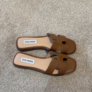 Steve Madden Tan Slide Sandals